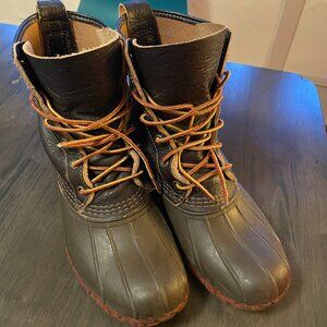 LL Bean Boots, 8 inch - size 9.5